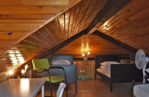 Marcheseuil House | Small holiday estate with pool, for several families
