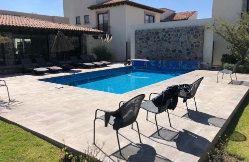 San Miguel de Allende House | Small pet friendly, Pool and Gym Apartment