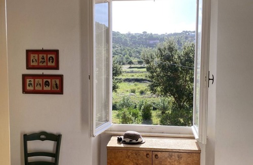 Portoferraio House | Small villa with large garden. Confidentiality and relaxation.