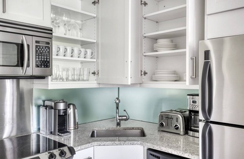 Lincoln Square Apartment | Smart UWS 1BR w/Doorman and amazing city views by Blueground