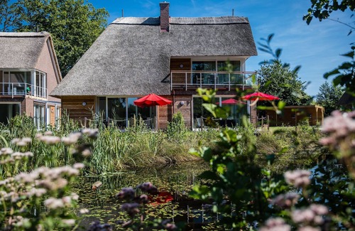 Bad Zwischenahn Apartment | SmartFewo: Segel setzen | lake terrace | sauna