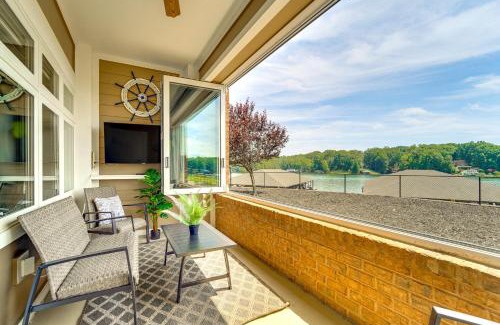 Huddleston Apartment | Smith Mountain Lake Retreat with Resort Amenities!