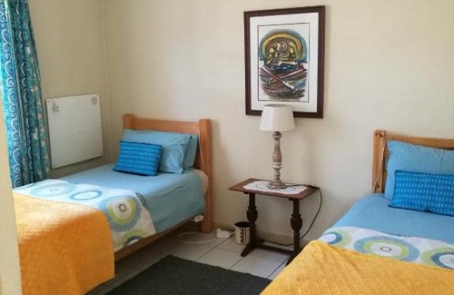 Rhodes House | Snow Cottage