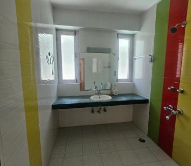 Burwa Hotel | Snow Range Retreat