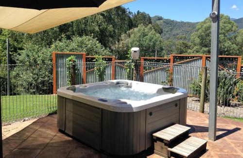 Tawonga South Resort | Snow View Holiday Units