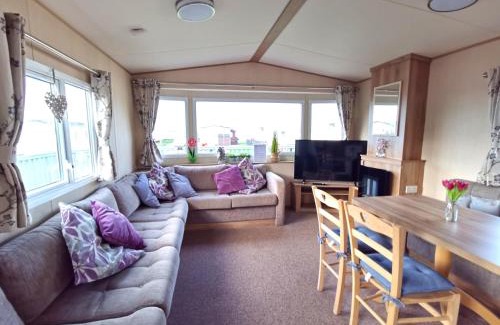 Llwyngwril House | Snowdonia Sunbeach Holiday Sea and Mountain view