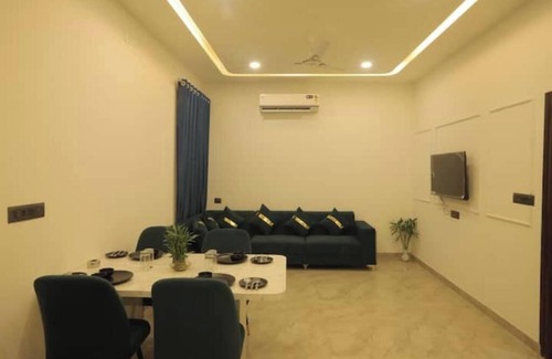 Gayariawas House | Snowdrop Home Luxury 2BHK Spacious Apt