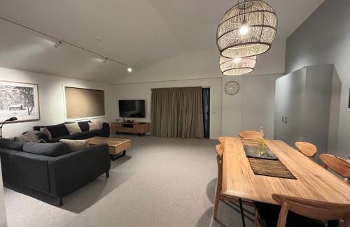 Smiggin Holes Apartment | Snowstay at Heidi’s