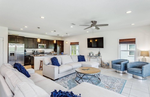 Ono Island House | So Close to All the Amenities! Free Rounds of Golf! Dog Friendly-Ping Pong Table-2 Pools-Beach Club!