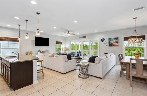 Ono Island House | So Close to All the Amenities! Free Rounds of Golf! Dog Friendly-Ping Pong Table-2 Pools-Beach Club!