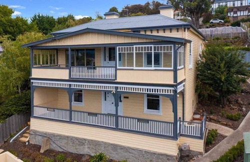 Trevallyn House | So Much to Do, So Little Time. 4 Bedroom 5 Bed, Old Charmer, 5 plus Star Views