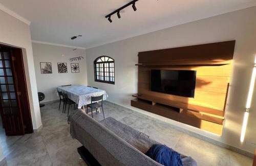 Centro House | Sobrado c/piscina 100m da praia