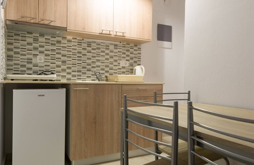 Milatos Beach Hotel | Socrates Apartments & Restaurant