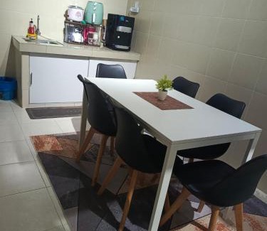Kampung Bukit Rangin House | Sofia's Homestay - For MusLiiM