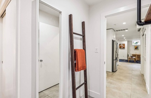 Le Droit Park Apartment | Sojourn Park Oasis Su