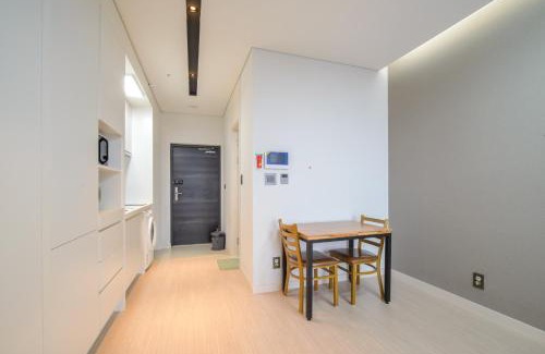 Sokcho Apartment | Sokcho Daemyung Pension Samsung Home prestige