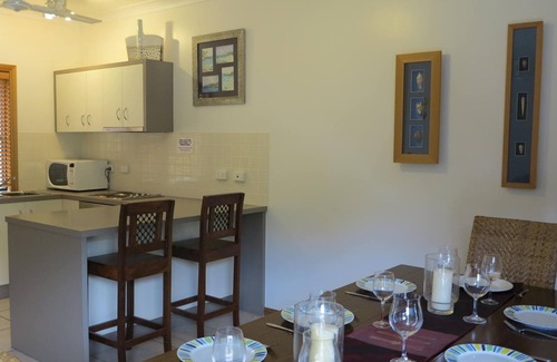 Arcadia House | Sol Y Olas Sun & Waves - Tastefully designed townhouse in lush, tropical gardens with pool