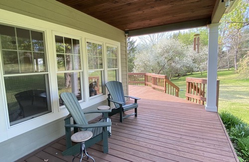 Cazenovia House | Solar-eV Country Home - Quaint Cazenovia!