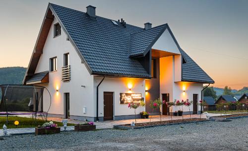 Bobrka Apartment | Solina Bóbrka Apartamenty PanDamazy 530-487-636z widokiem na kamieniołom i Zalew Myczkowiecki