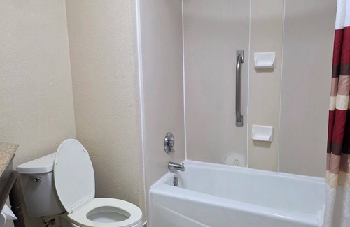 Ames Hotel | Sonesta Essential Ames