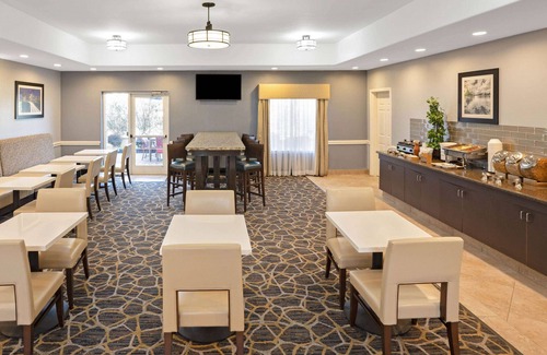 Westchase Hotel | Sonesta Essential Houston Westchase