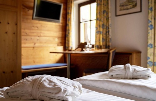 Hintersee Bed & Breakfast | SONNBERG with rich breakfast buffet - DAS Hintersee