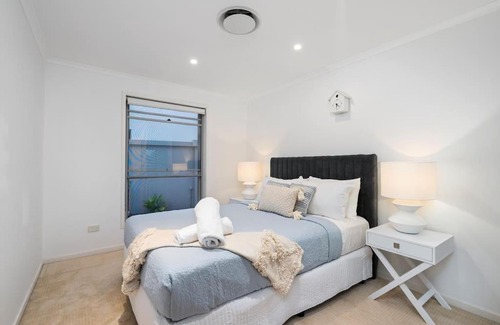 Sorrento House | Sorrento Waterfront Retreat,Pool
