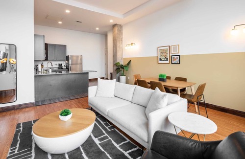 West Poplar Apartment | Sosuite | 2BR Apt w W/D, Gym, On-Site Restaurant