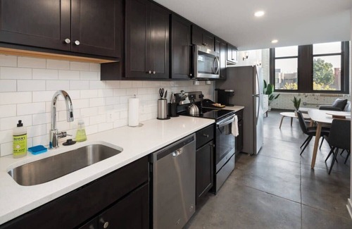 West Philadelphia Apartment | Sosuite | Studio Loft w W/D, Gym, Lounge