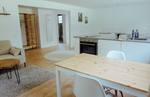 Neustadt-Gimmeldingen Apartment | Souterrainwohnung in Gimmeldingen in Toller Lage für Wander-und Fahrradtouren