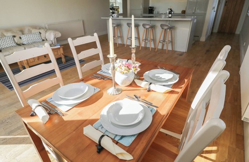 Faringdon Cottage | SOUTH BARN COTTAGE, family friendly in Stanford In The Vale