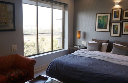Azad Maidan Bed & Breakfast | South Mumbai airy bedroom in a beautiful location