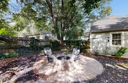 Charlotte House | Southern Comfort Retreat