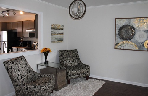Charlotte House | Southern Comfort! Southpark Pet Friendly Townhome All Inclusive