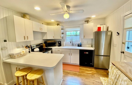 Southold Cottage | Southold cottage with Private Beach Rights ~ Walk to Kayak & Paddle Board