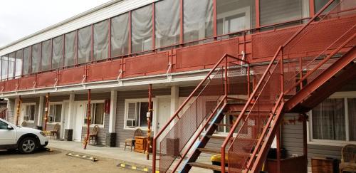 Westlock Hotel | Southview Motel
