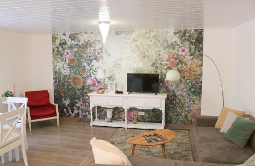 Weingarten Apartment | Soutterain - Wohnung mit Senkgarten