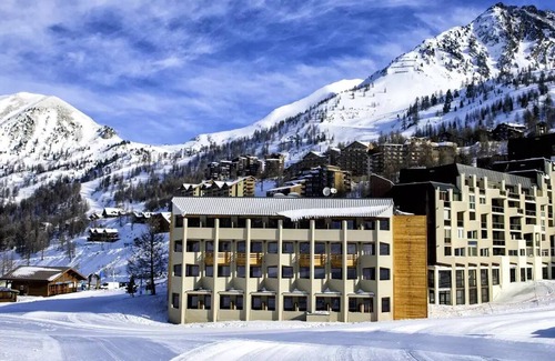 Isola Apartment | SOWELL RÉSIDENCES New Chastillon* - Studio Cabin 4 People Balcony