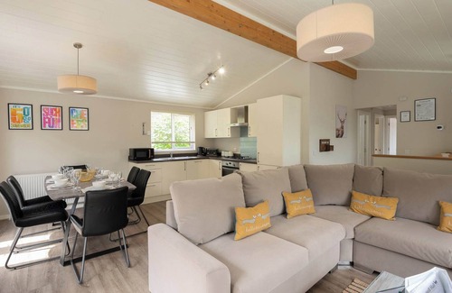 Raywell Ski Chalet | Spa Castaway (Pet Garden)