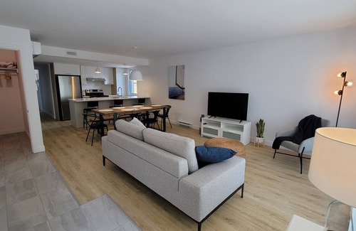Maizerets Apartment | Spacieux 3 Chambres à Coucher à 5 min du Vieux-qc