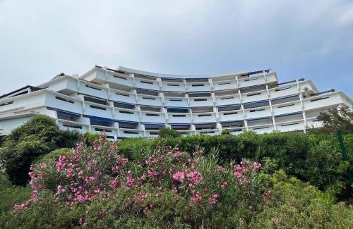 Le Couchant Apartment | Spacieux appartement, grande terrasse, accès plage