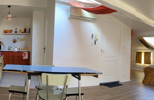 Gannat Apartment | Spacieux Studio Sebventies