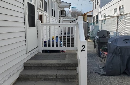 Wildwood Crest Apartment | Spacious 1 bedroom 1 block from bay 2 block from beach
