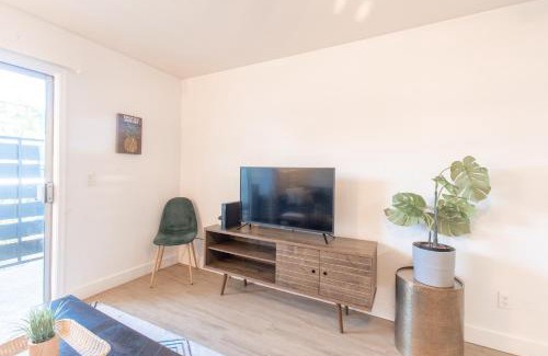 Los Olivos Apartment | Spacious 1 Bedroom Apartment with pool & private patio!