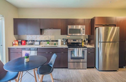 Evans Churchill Apartment | Spacious 1BD Apartment with Parking Gym WD