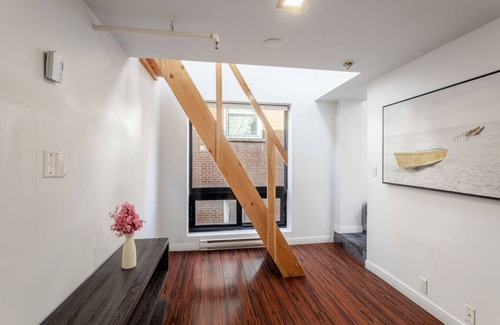 Downtown Montreal Apartment | Spacious 1BDR Mezzanine on Bishop Central MTL