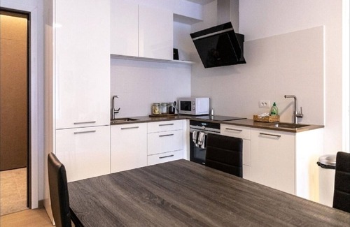 Antwerp Apartment | Spacious 1BR walk to Diamond District