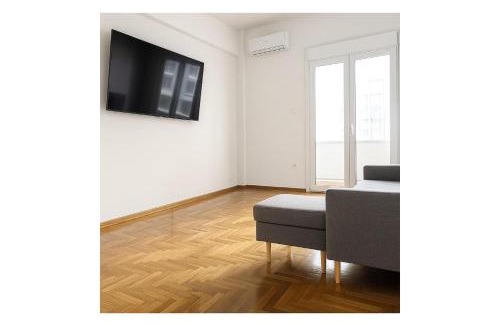 Nea Smirni Apartment | Spacious 2 Bedroom Apartment in Nea Smyrni with Free Street Parking