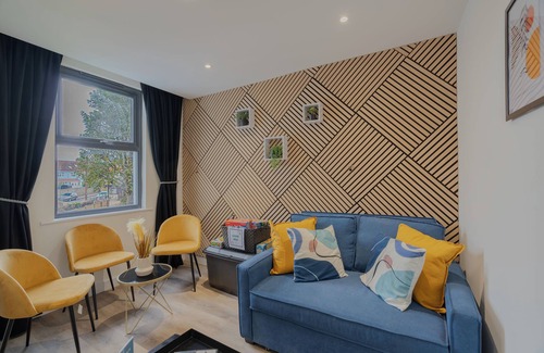 Enfield Highway Condo | Spacious 2-bedroom condo - Sleeps 5 - Free WiFi - Free Parking
