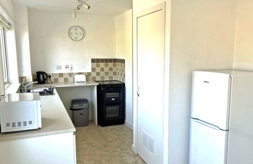 Cullen House | Spacious 2 Bedroom Home in Picturesque Cullen.